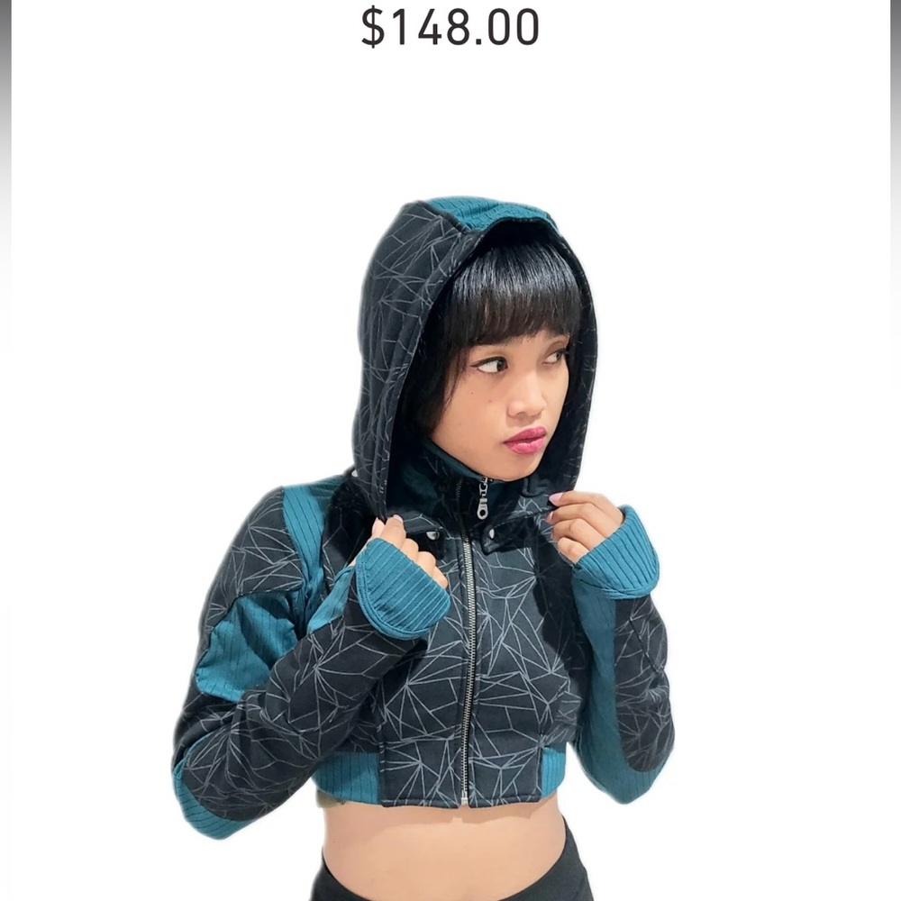 Buddaful Geometric Patterned crop hoodie